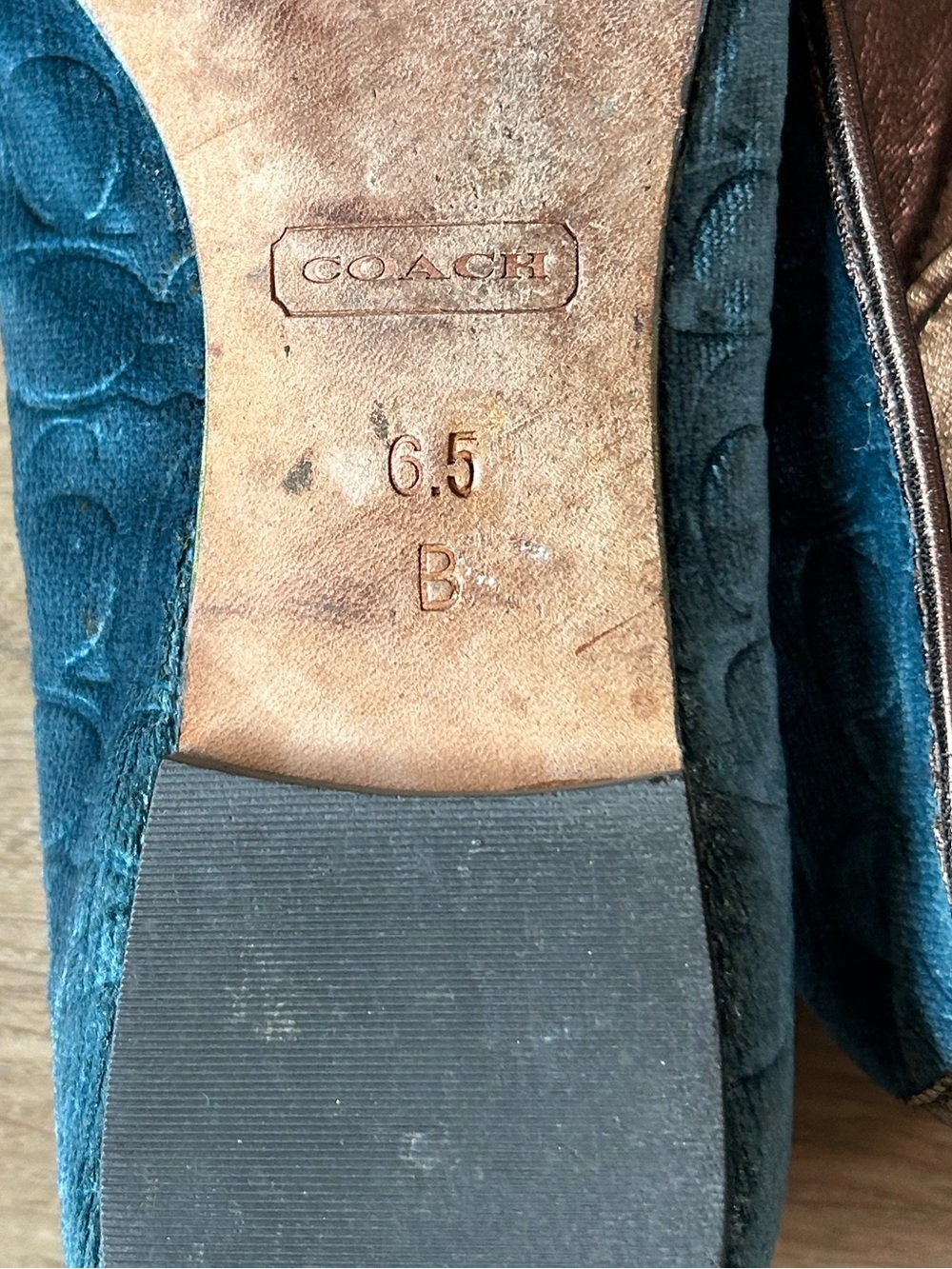Coach Ballerina Flats with Gold Turnlock - Picture 3 of 3